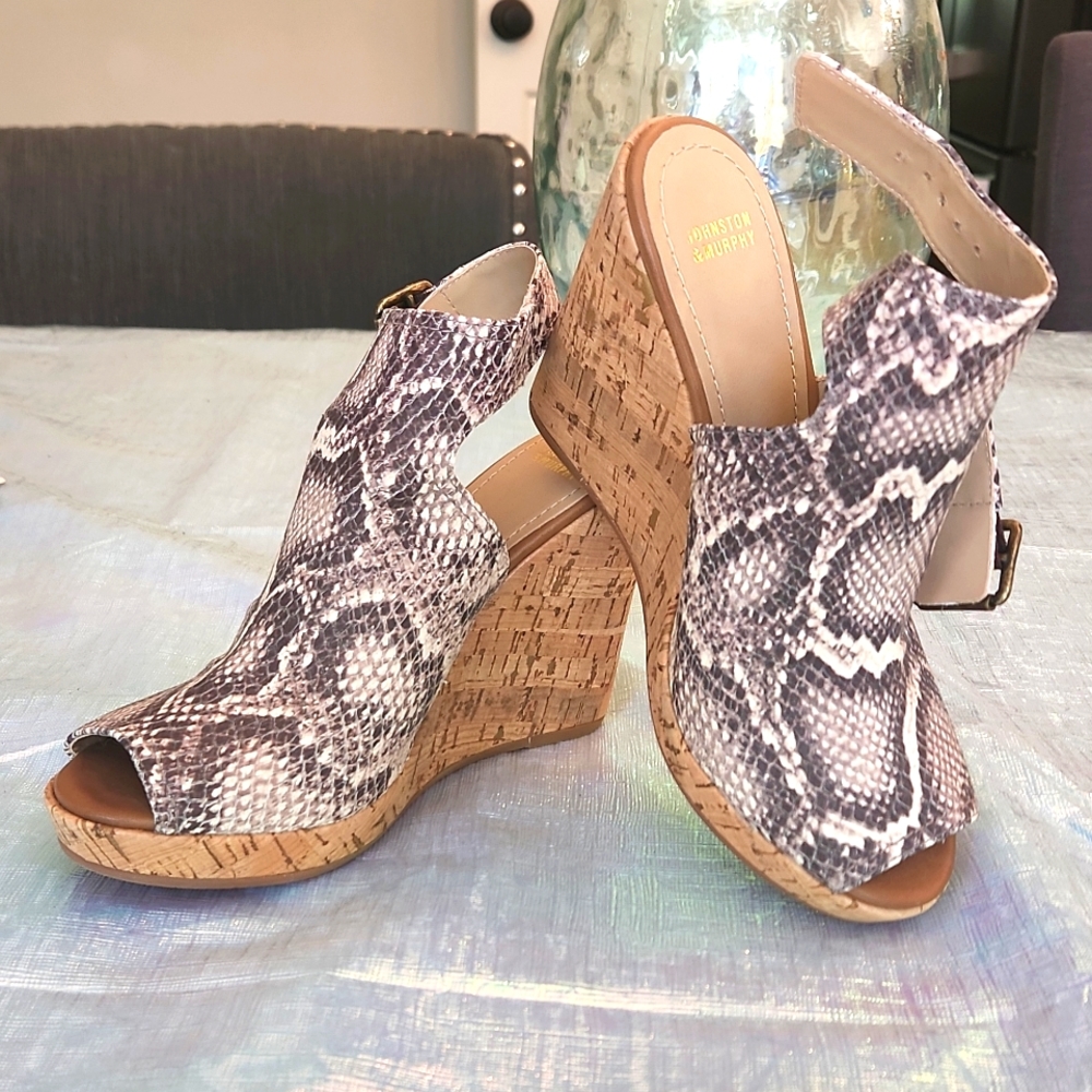 Nwob johnston and murphy wedge sandals size 6.5